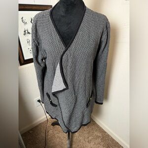 Jaclyn Smith Collection Open Front Black White Roll Tab Drape Cardigan